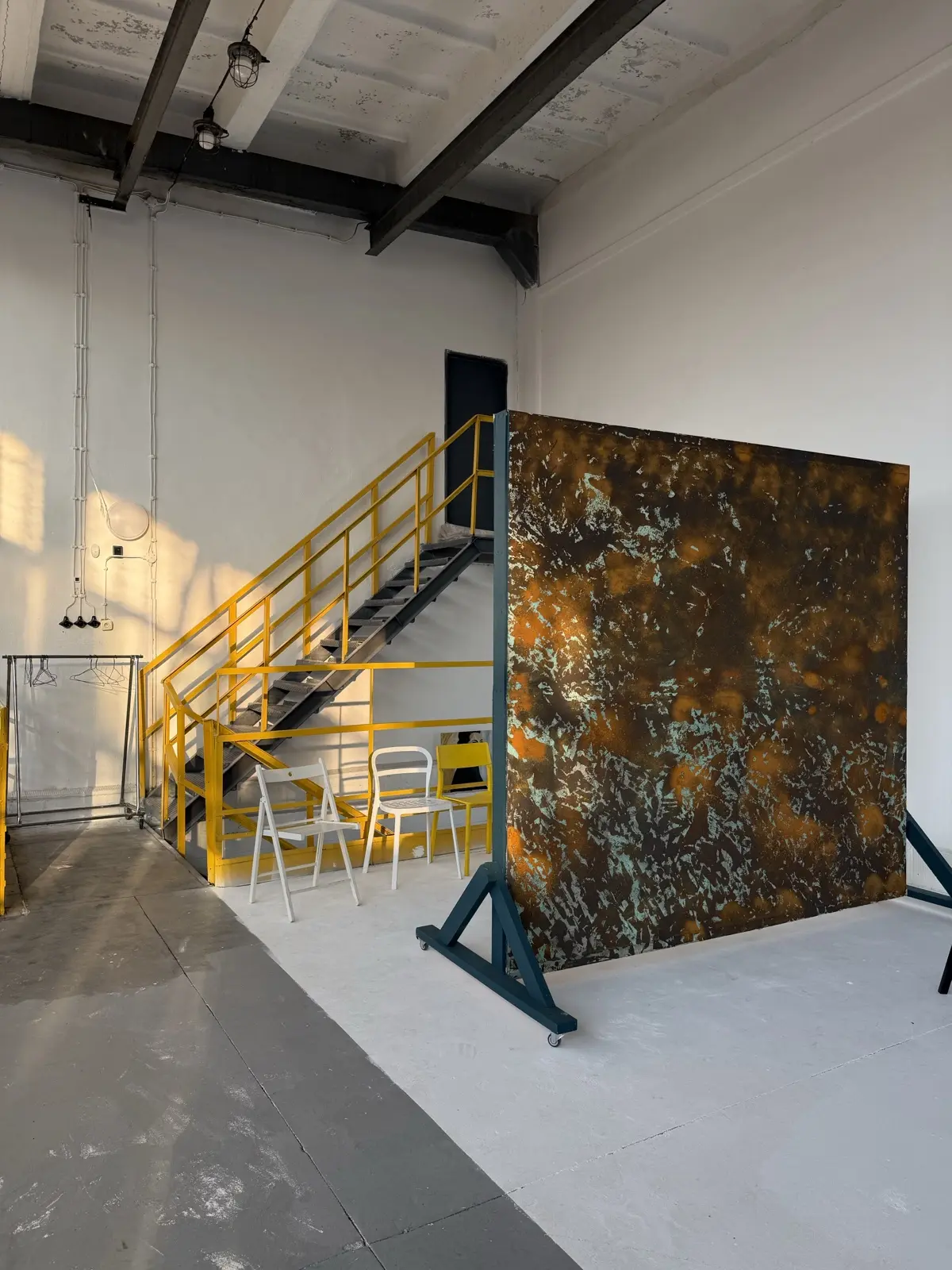 Studio H241 — światło zastane